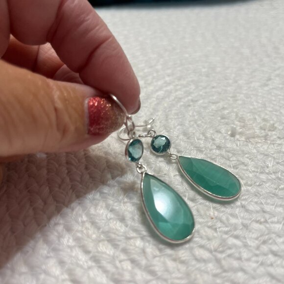 Gorgeous GREEN CATS EYE & BLUE TOPAZ Handmade Sterling 925 Dangle Earrings #502D - Picture 2 of 3